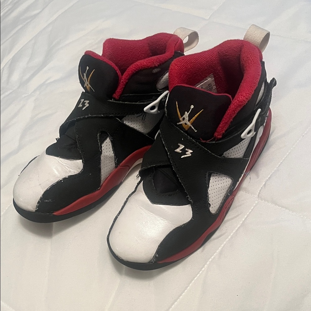 Kids Jordans size 13c